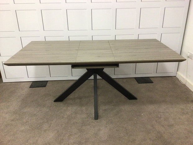 Manhattan Extending Dining Table